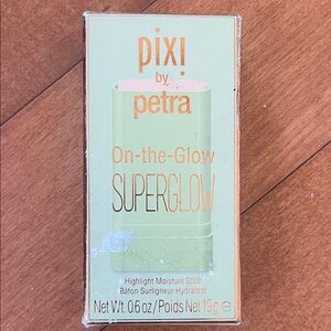 Pixi by Petra On-the-Glow Superglow Highlight Moisture Stick